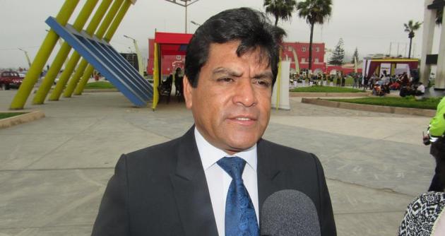 Director de UGEL Santa está en total desacuerdo que hayan sacado a 50 colegios de lista de reconstrucción