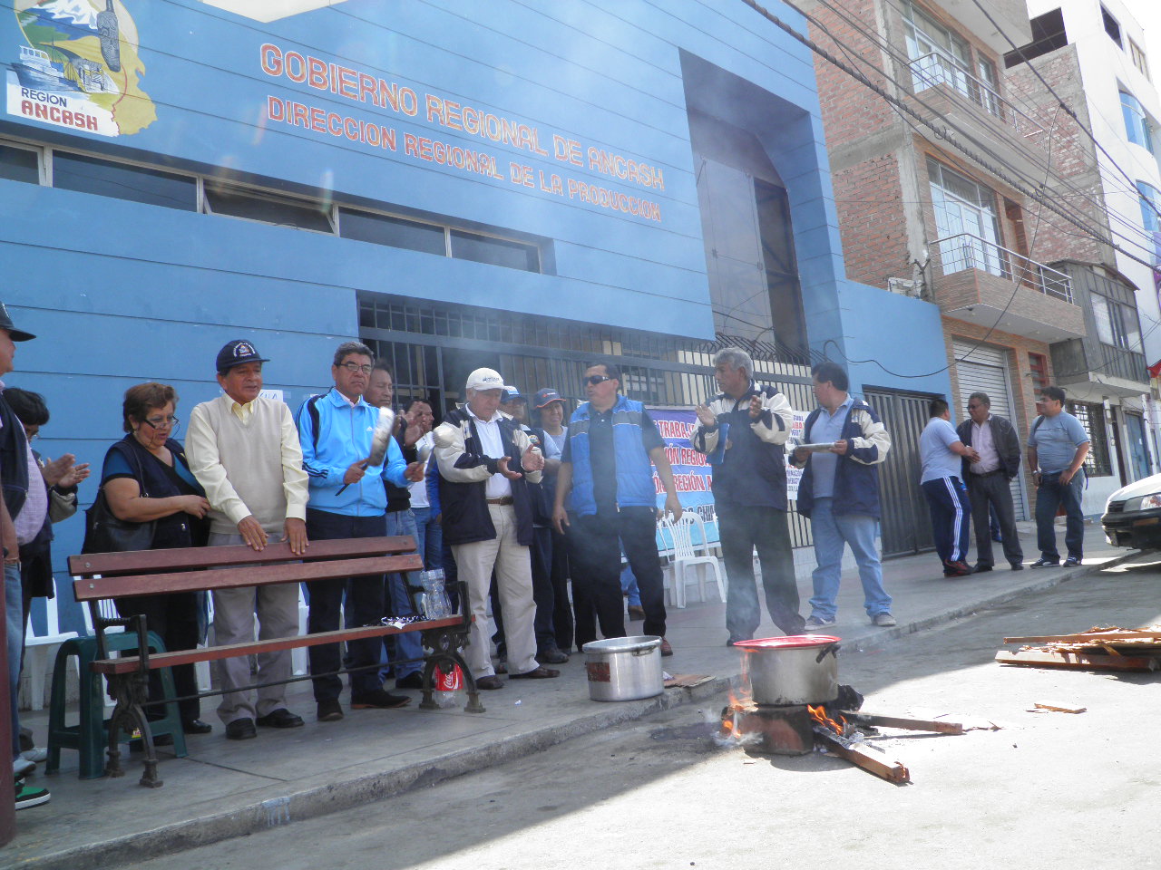 Chimbote: Trabajadores de la Producción piden a nuevo director que interceda en su demanda