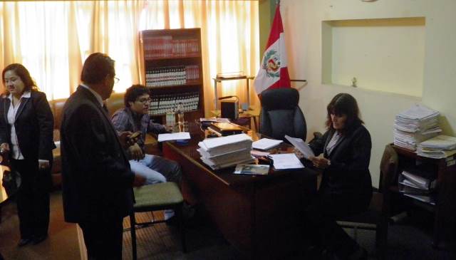 Intervienen la Diretra para que nuevo titular pueda asumir cargo‏ 