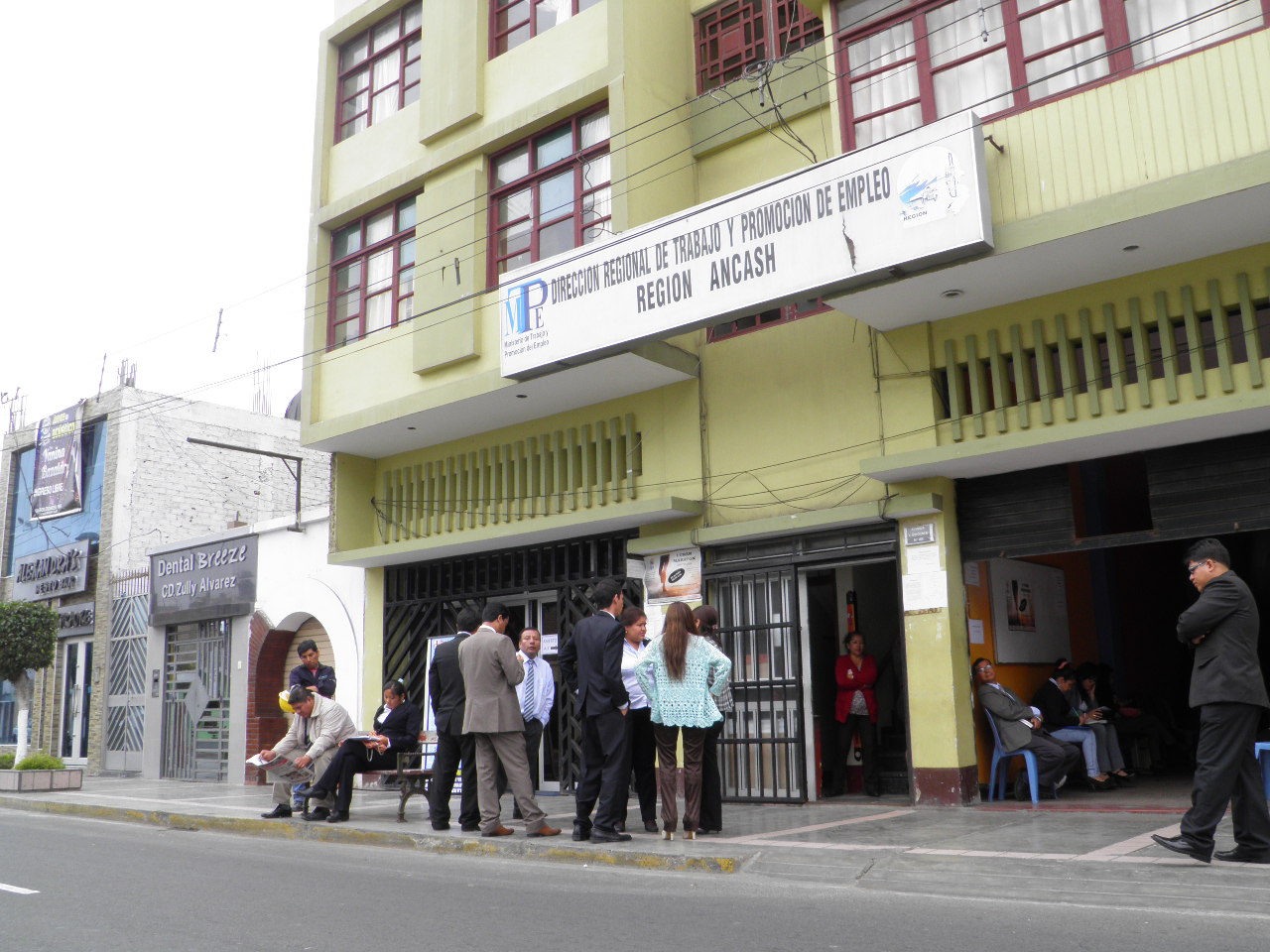 Chimbote: rechazan que en concurso público CAS de la Diretra se estén cometiendo  irregularidades