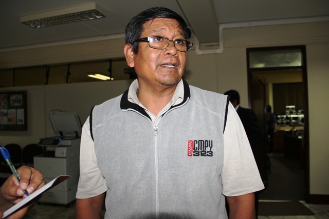 Trabajadores de la Corte del Santa acatan desde el 10 de noviembre huelga indefinida