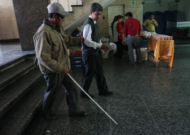 Piden a candidatos incluir a población con discapacidad en agenda electoral 