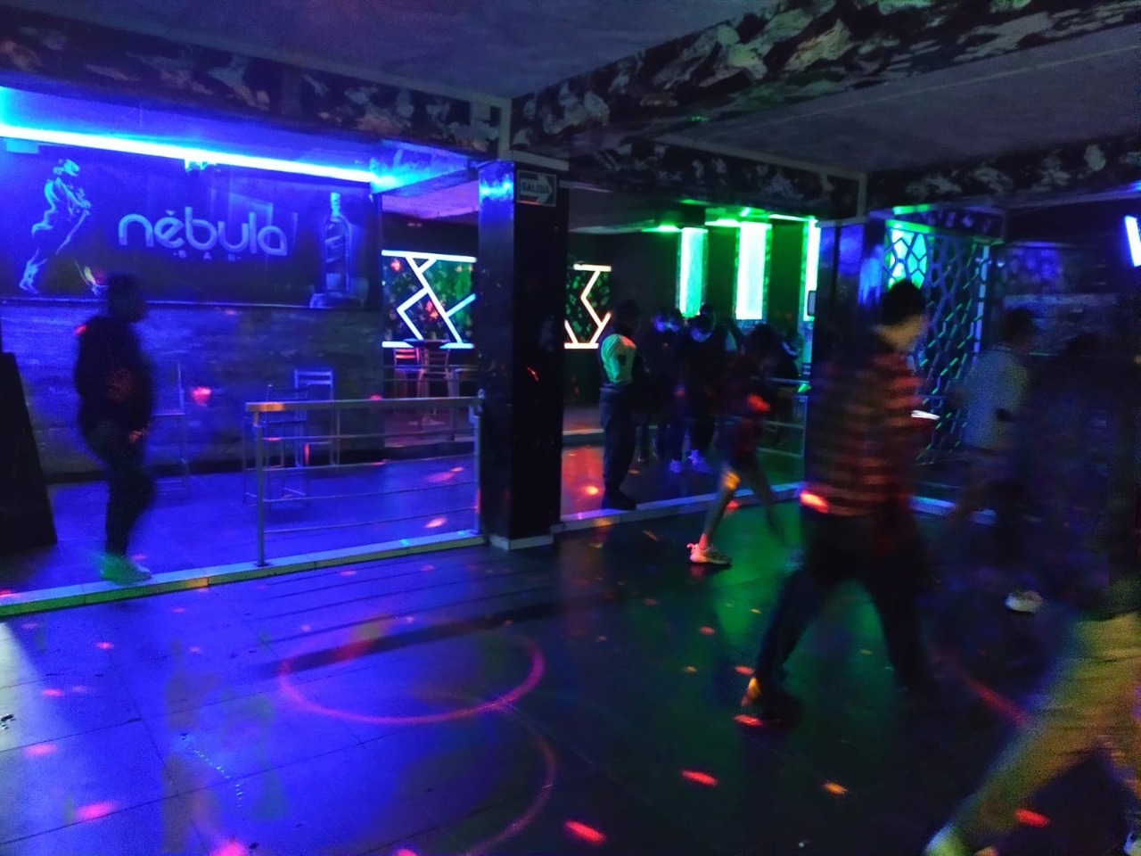 Multan a tres discotecas de Chimbote por atender y expender bebidas alcohólicas pese a restricción 