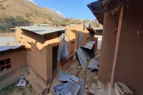 Fuertes vientos dañan techo de vivienda en el distrito de Tauca en Áncash