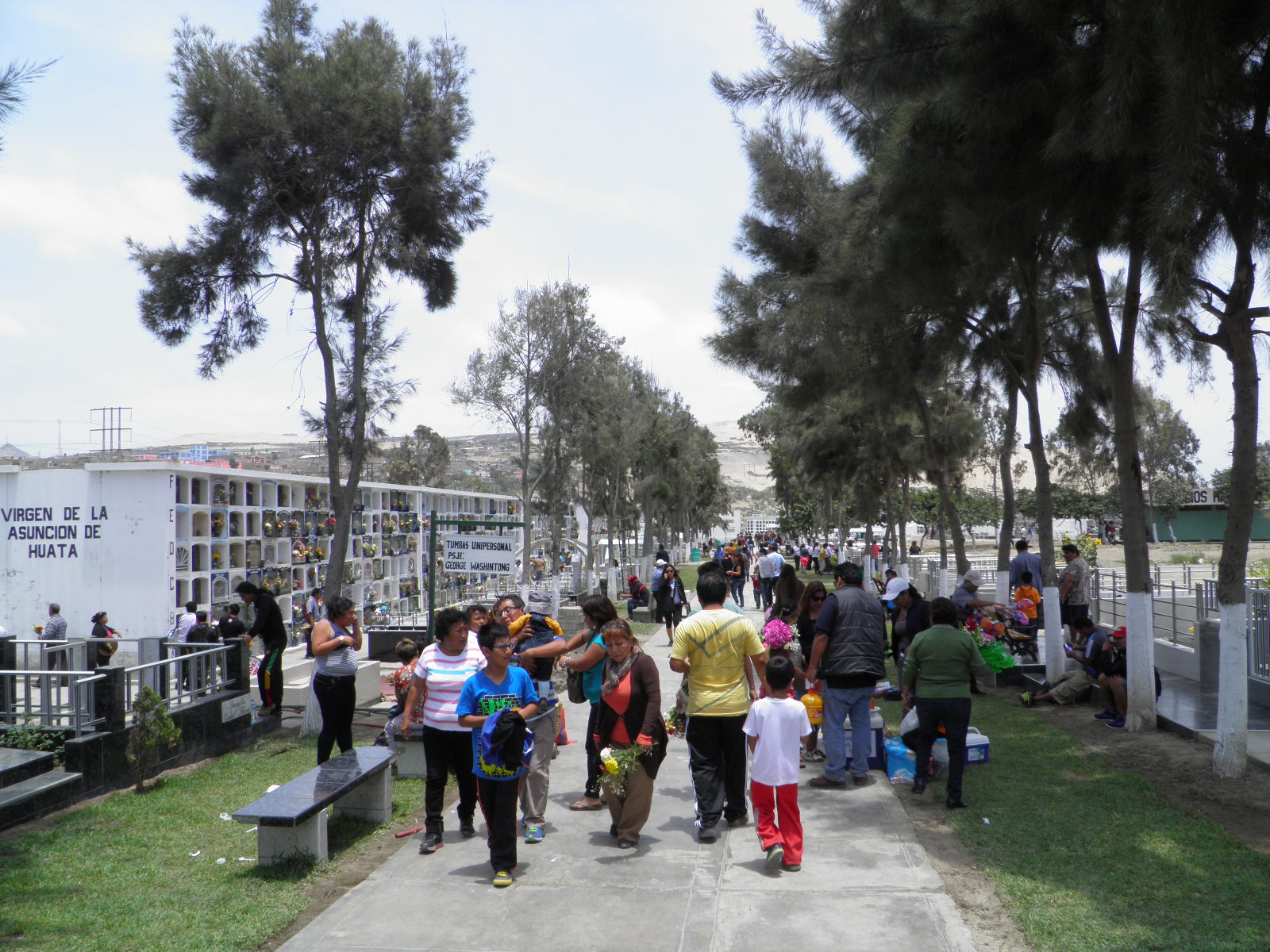 Chimbote: en el “Divino Maestro” un pabellón con 684 nichos quedará listo en los próximos días