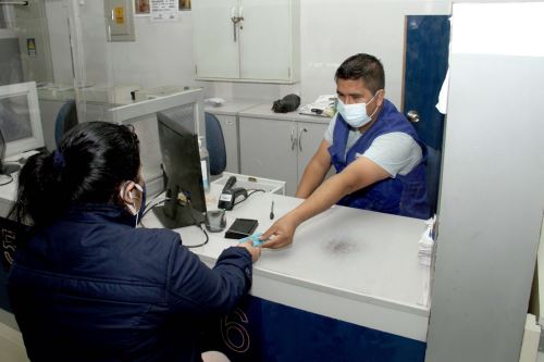 Más de 900 mil peruanos aún no han recogido su DNI  