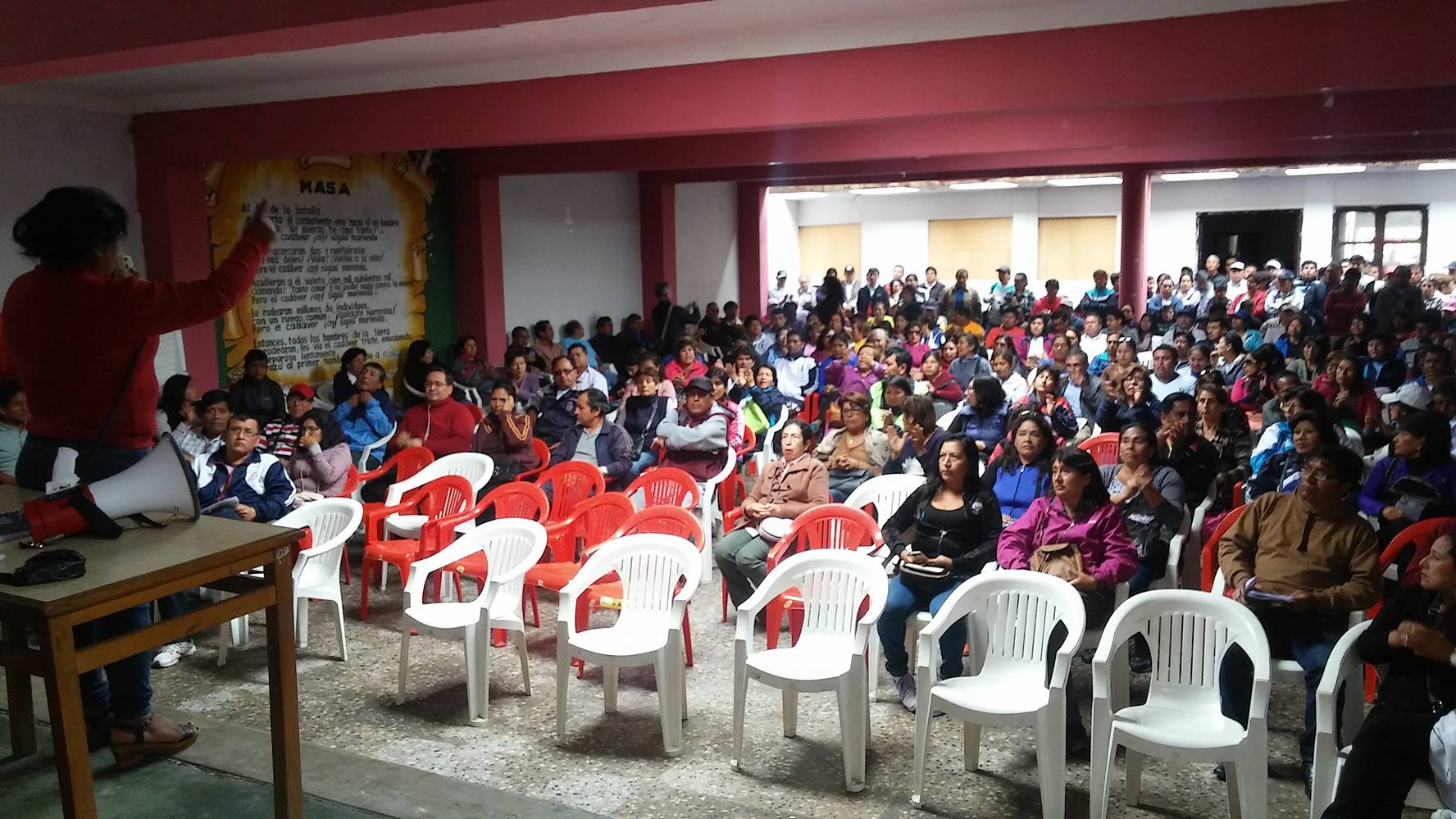 Docentes de la provincia del Santa deciden continuar con su huelga indefinida 