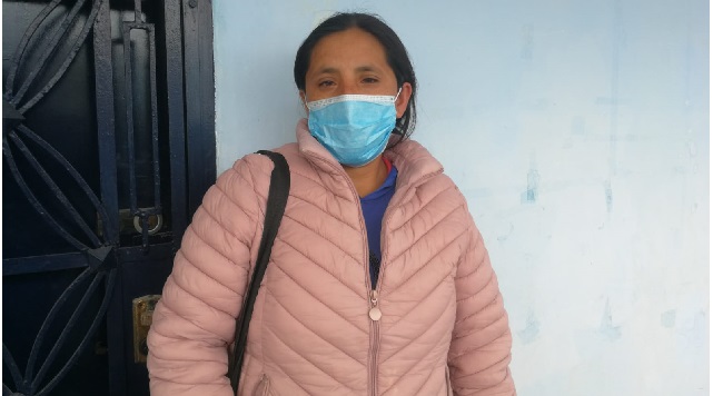 Desesperada madre pide ayuda para la donación de sangre que necesita su hijo en Chimbote