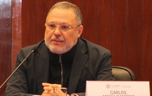 Carlos Mesía, expresidente del TC, se postula al Senado Nacional en defensa de la Constitución