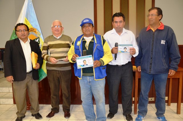 Comuna sureña entregará más de mil credenciales a motaxistas que los acredita como transporte seguro