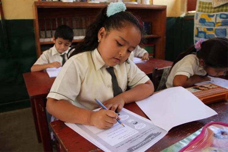 Más de 600 mil escolares participan hoy en evaluación censal