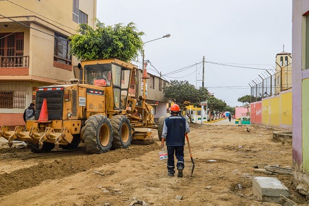 Urbanización El Carmen quedará renovada con obra de pistas y veredas que ejecuta la comuna