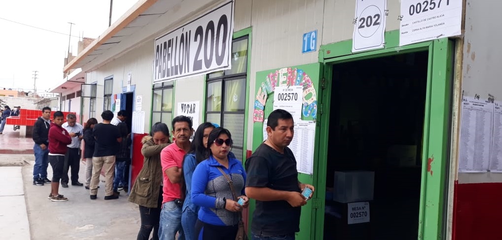 Mesas de sufragio se instalaron con retraso en la ciudad de Chimbote