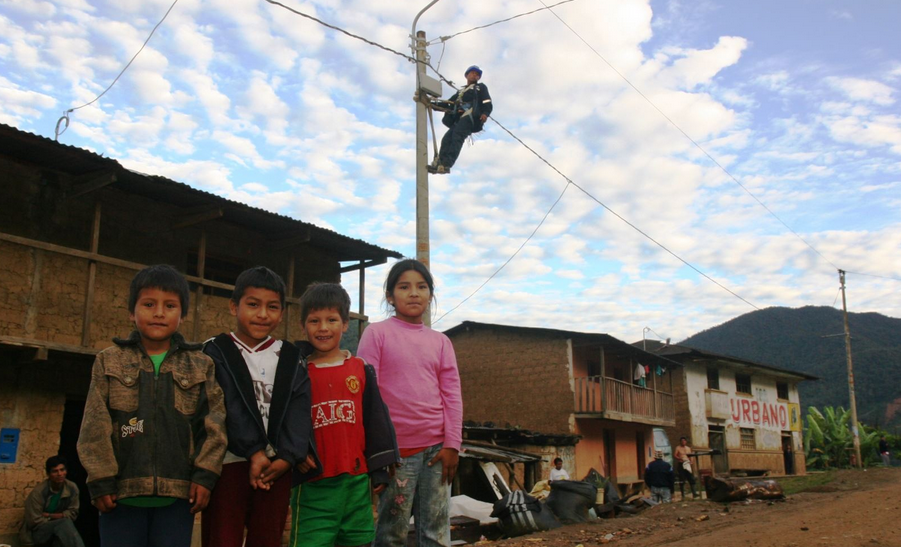 Ancash y otras 9 regiones concentran mayor número de obras de electrificación