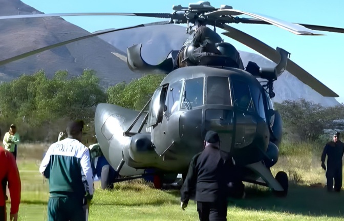 Áncash: helicóptero de la FAP se une a búsqueda de estudiantes desaparecidos en nevado