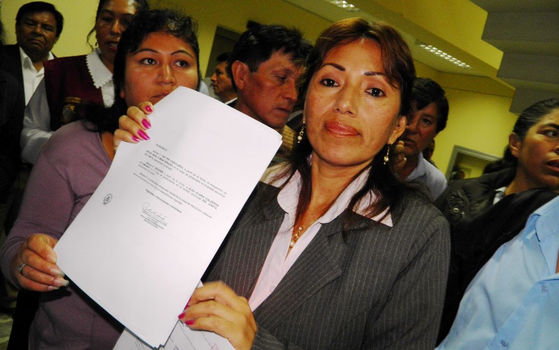 Nombran gobernadora a Elsa Calderón y la destituyen antes de juramentar