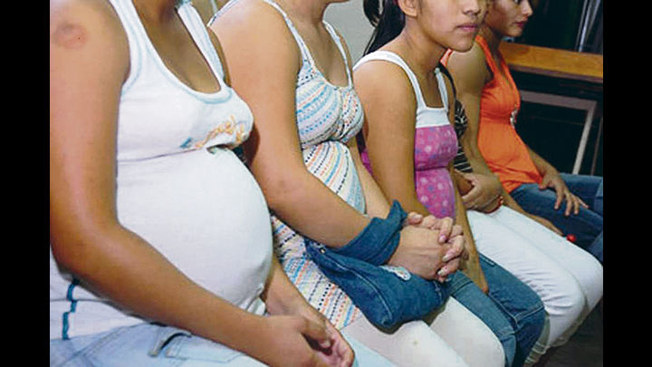 Red de Salud Sur reporta disminución de 1,2% de embarazos adolescentes 