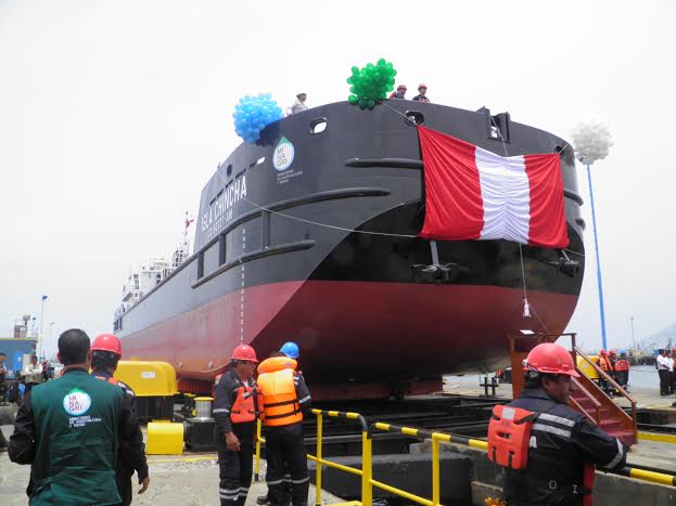   Presentan embarcación que podrá trasladar hasta mil toneladas de guano de la isla