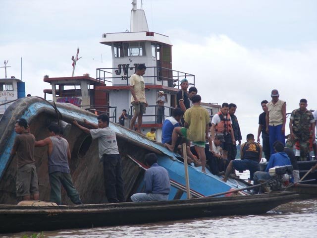 Intervienen a embarcaciones en muelle de Cridani-Chimbote