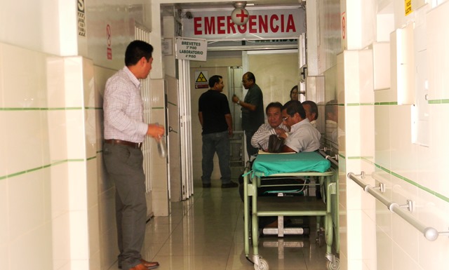 Irresponsable chofer atropella a alumna de escuela PNP y fuga