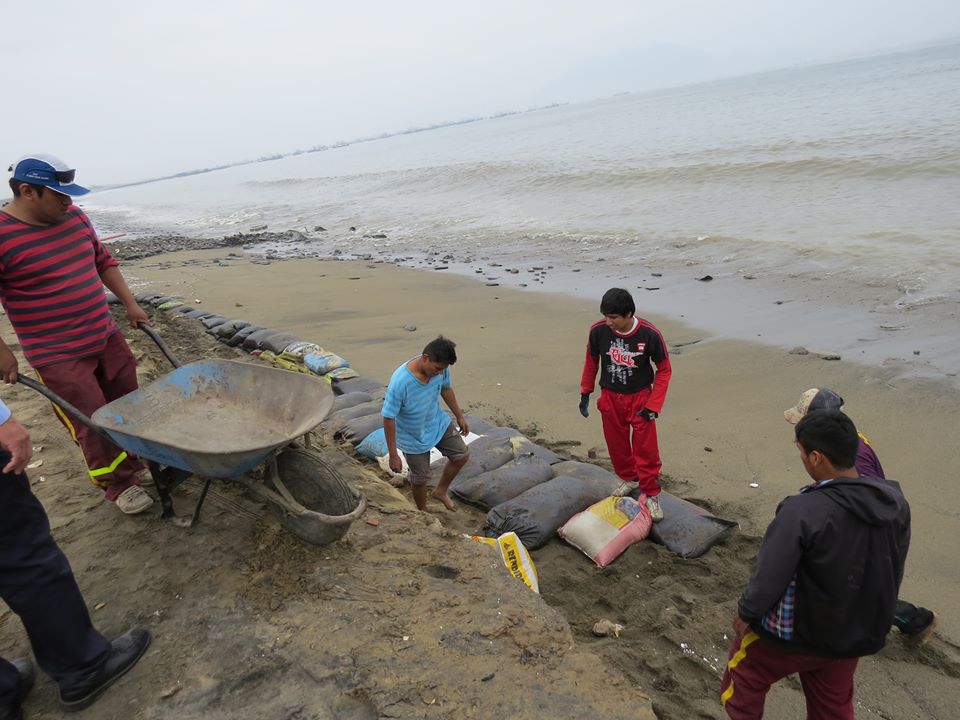 Chimbote: vecinos de la costanera exigen que se apruebe presupuesto para atender fuertes oleajes