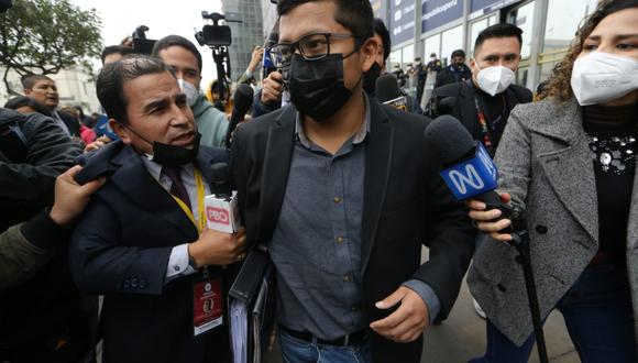 Fiscalía pasó a Hugo Espino de testigo a investigado en caso Yenifer Paredes, según su abogado 