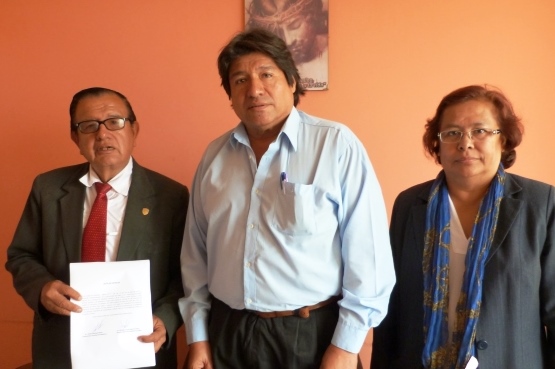  U. San Pedro donó mobiliario al Hospital La Caleta