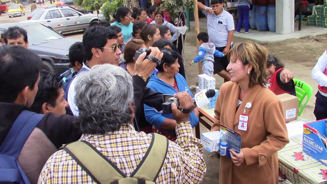 Beneficencia Pública entregó medicamentos a comerciantes del mercado La Perla