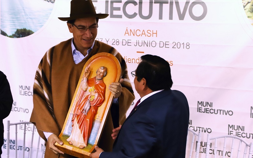 Chimbote: Presidente y ministra de Cultura entregan Declaratoria de Patrimonio Cultural de la Nación a Festividad de San Pedrito 