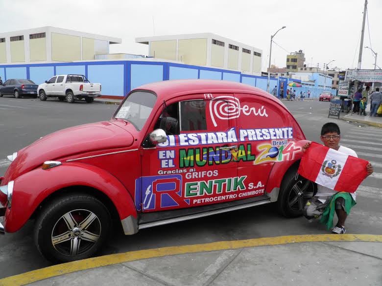 Chimbotanos iniciarán travesía en un volkswagen camino al Mundial en Brasil 
