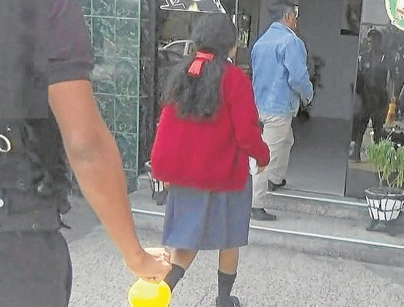 Nuevo Chimbote: menor fue encontrada junto a tres adultos bebiendo licor en una mototaxi