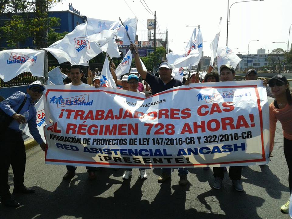 Chimbote: trabajadores de EsSalud esperan que PPK apruebe ser considerados con el DL 728