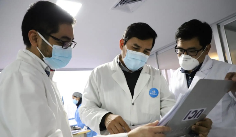 Congresista propone modernizar residentado médico para cerrar brecha de especialistas