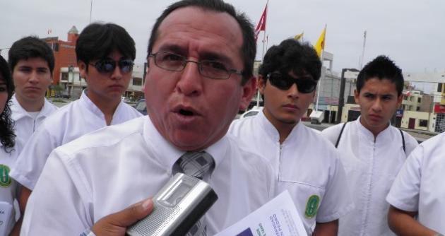 Esteban Cacha inscrito como candidato a alcaldía provincial del Santa por el MANPE