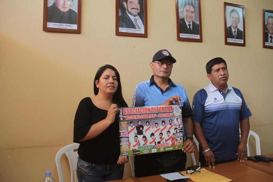 Estrellas del fútbol peruano arriban a Nuevo Chimbote para evento a favor de niños