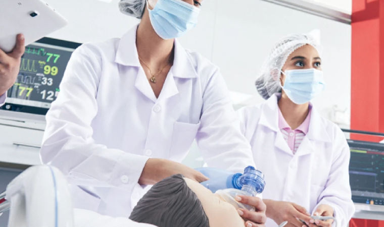 Vallejiana de Enfermería cumple su sueño en Italia y sigue creciendo profesionalmente