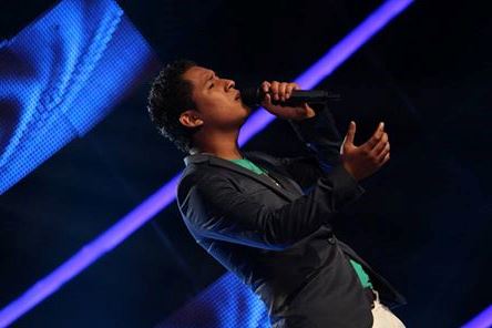 Joven chimbotano, tenor y con una voz multifacética, destaca en La Voz Perú