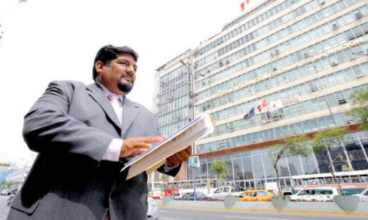 Siete fiscales fueron despedidos por investigar  al  presidente regional de Ancash