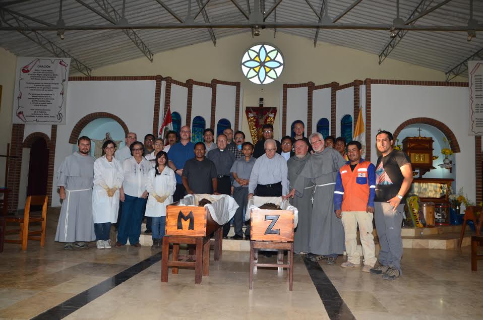 Culmina exhumación de primeros sacerdotes del Perú en Pariacoto