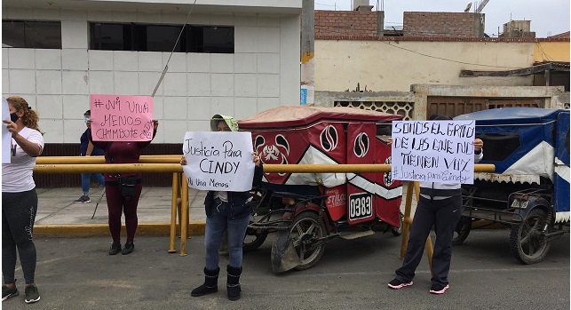 Familiares, vecinos y amigos de trabajadora de Entel en Chimbote exigen que su muerte no quede impune