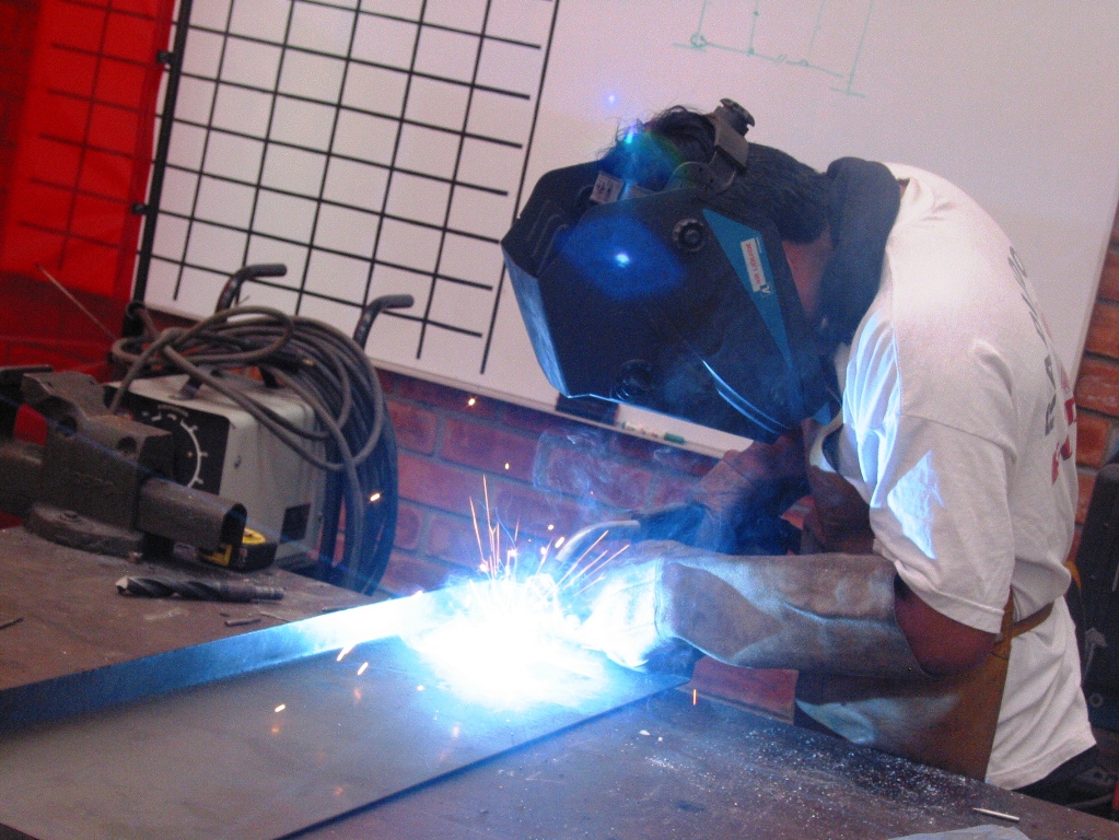 Exportaciones industriales cayeron -34.4% en primer semestre del año