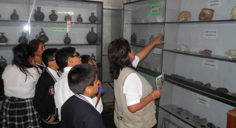 Chimbote: Inician exposición de piezas arqueológicas en museo del INC