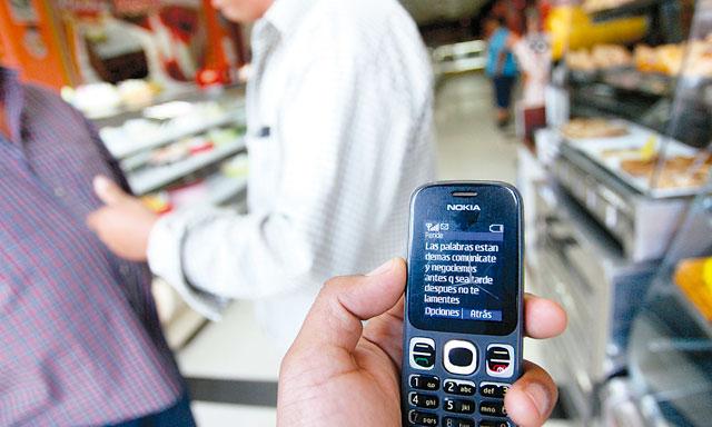Anuncian norma para desactivar teléfonos cuyos dueños no estén debidamente identificados