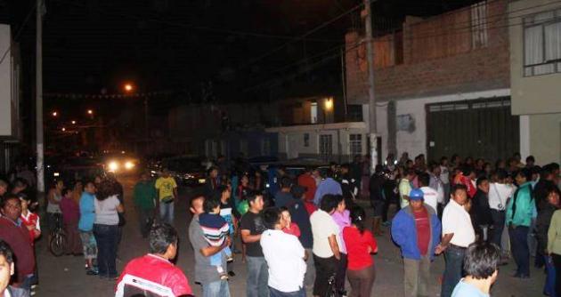 Extorsionadores detonan fuerte carga explosiva en vivienda de empresario en Santa