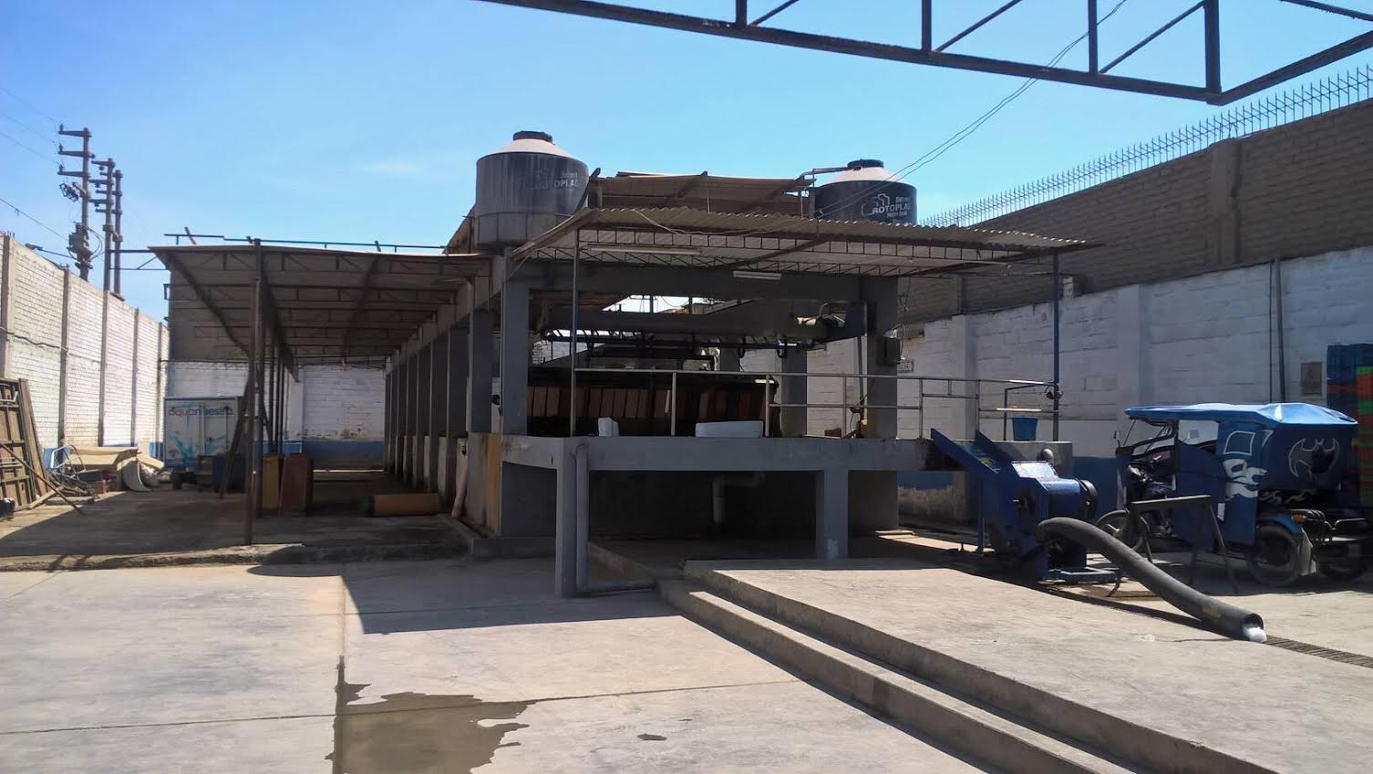 Multan a una fábrica de hielo con 3,950 soles por atentar contra la salud pública