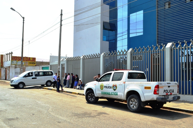 Trabajador del Banco Azteca es asesinado de un balazo en la cabeza en Chimbote