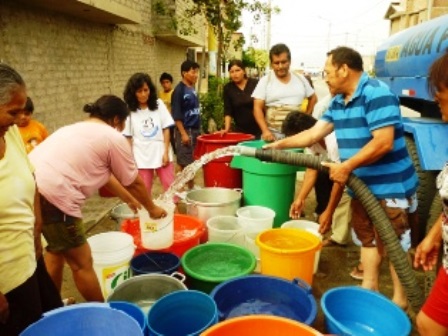 Nuevo Chimbote sin agua desde hace una semana