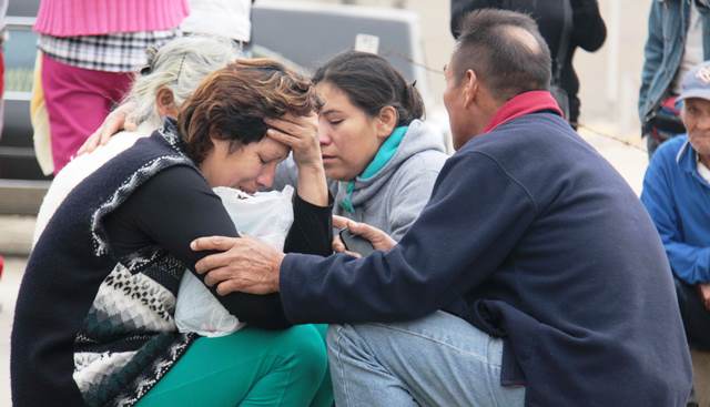 Familiares aseguran que cuatro asesinados en Miraflores Alto no son delincuentes