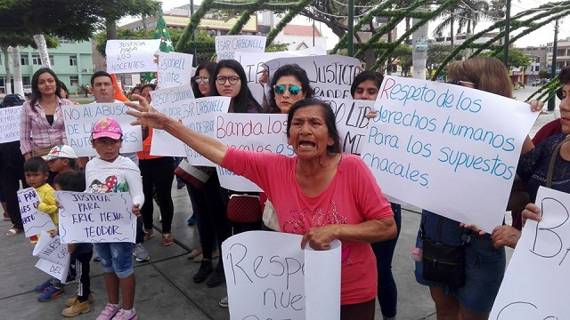 Chimbote: Reclaman inocencia de presuntos “Chacales del Desierto” lanchados a “Piedras Gordas”