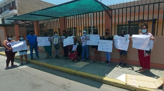 Chimbote: familiares de pescadores desaparecidos piden con lágrimas que no cese la búsqueda